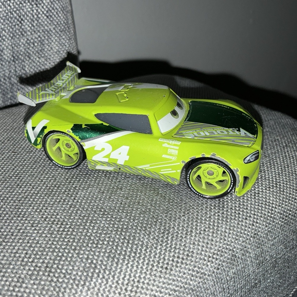 Disney Pixar Cars 3 Die-cast VITOLINE Next Gen CHASE RACELOTT #24 Loose 1:55 - Picture 2 of 3